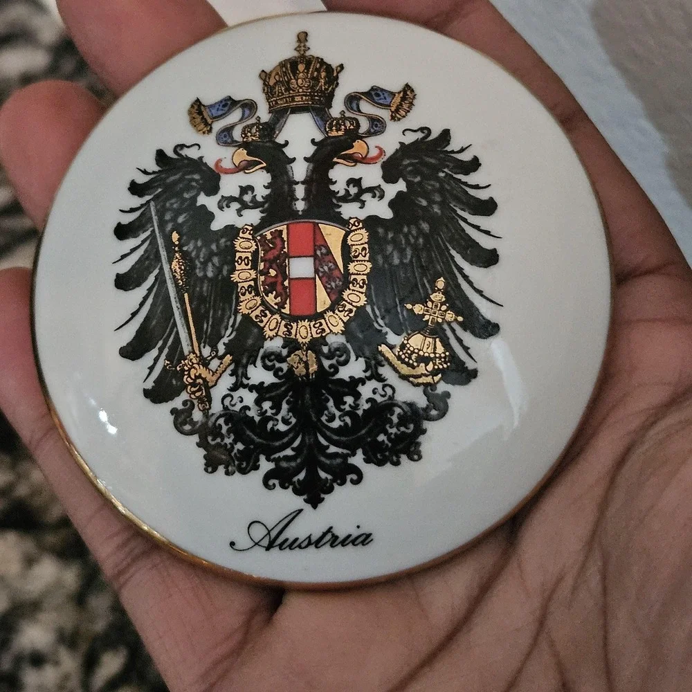 VTG Porcelain Vienna Austria Coat Of Arms Jar‎ Powder Trinket Victorian dish